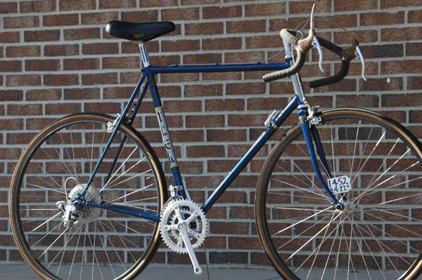 Trek 700 road deals bike