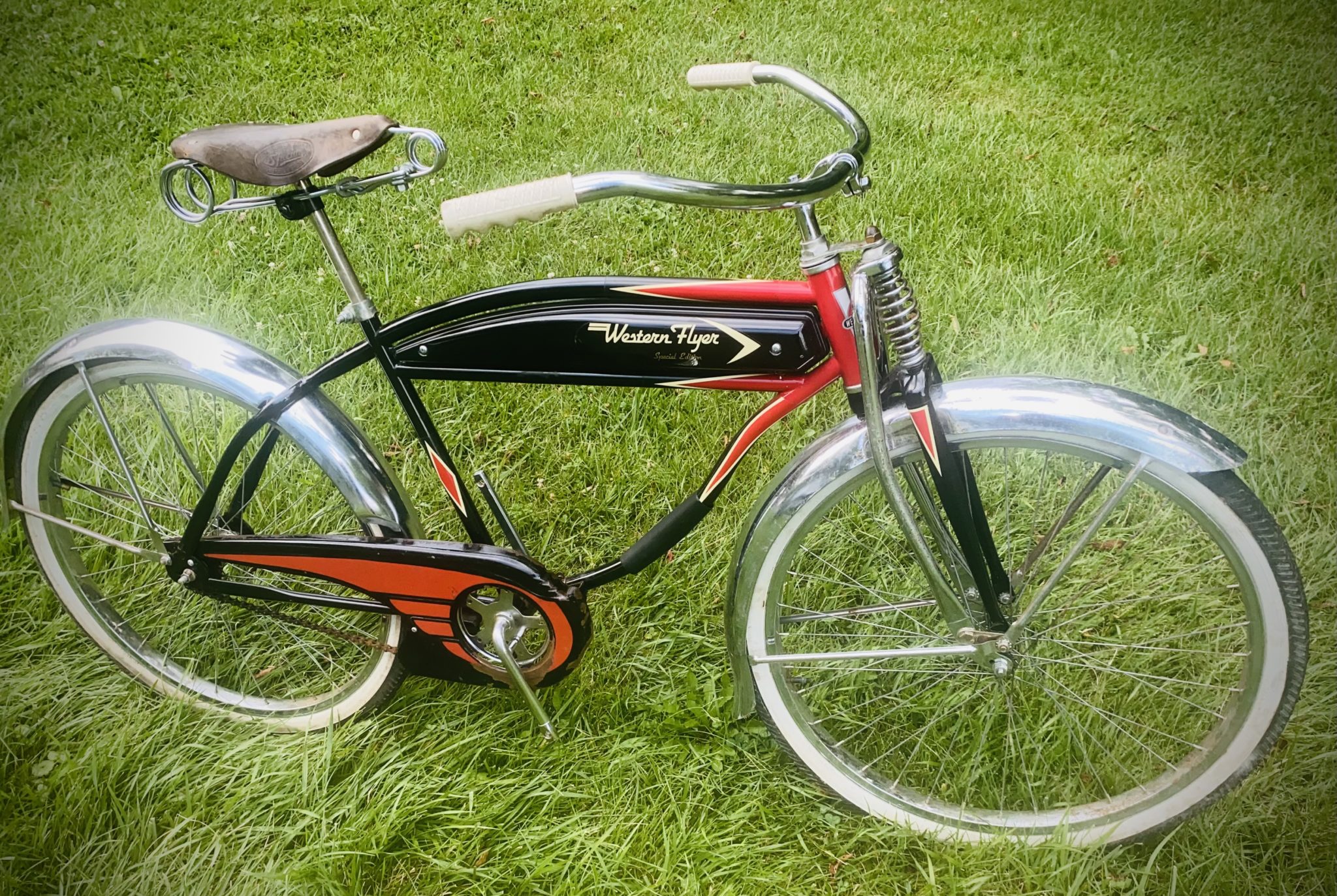 4882 Western Flyer Balloon Cruiser - Mount Airy Bicycles